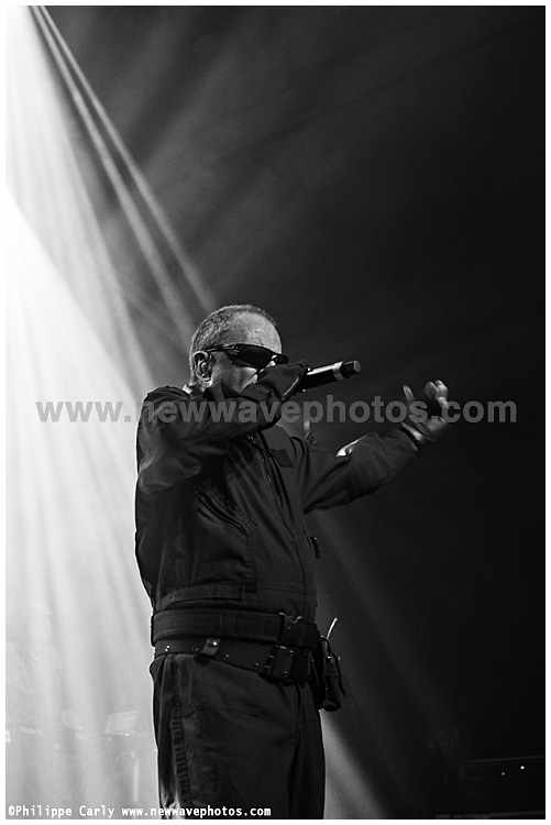 Front 242