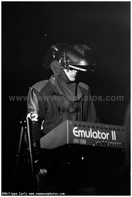 Front 242