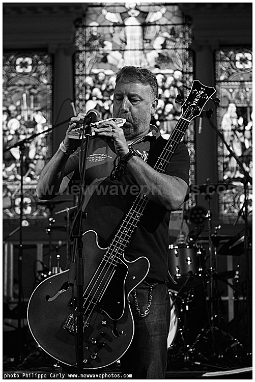 Peter Hook & the Light