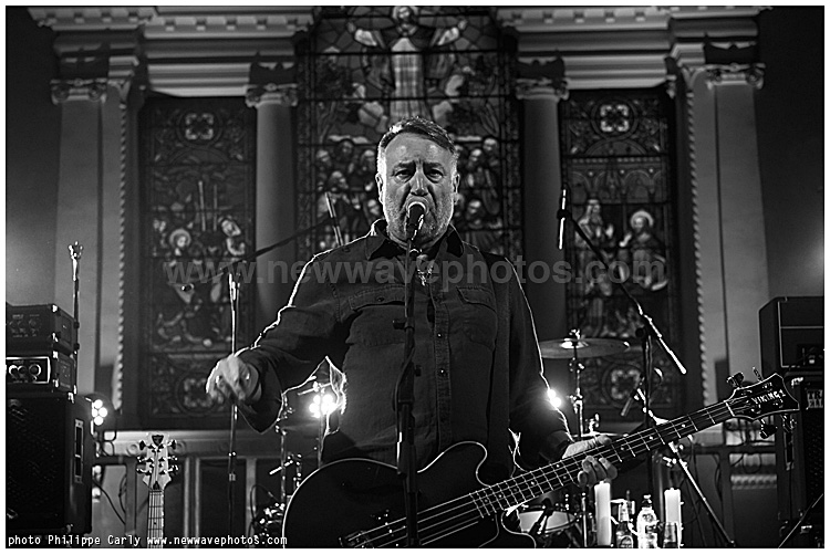 Peter Hook & the Light