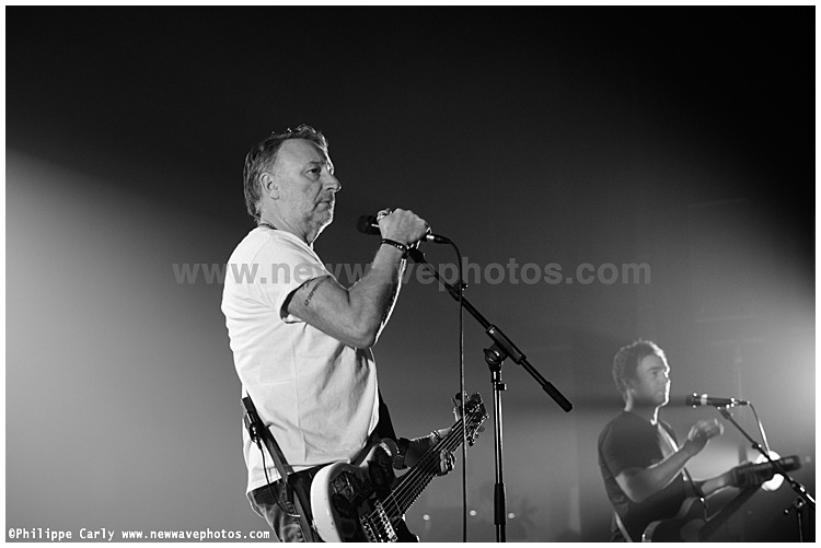 Peter Hook & the Light