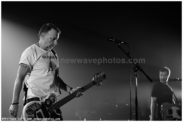 Peter Hook & the Light