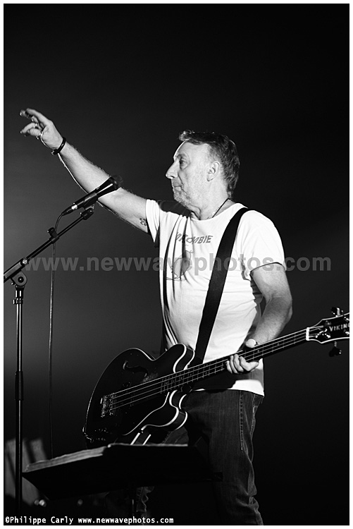 Peter Hook & the Light