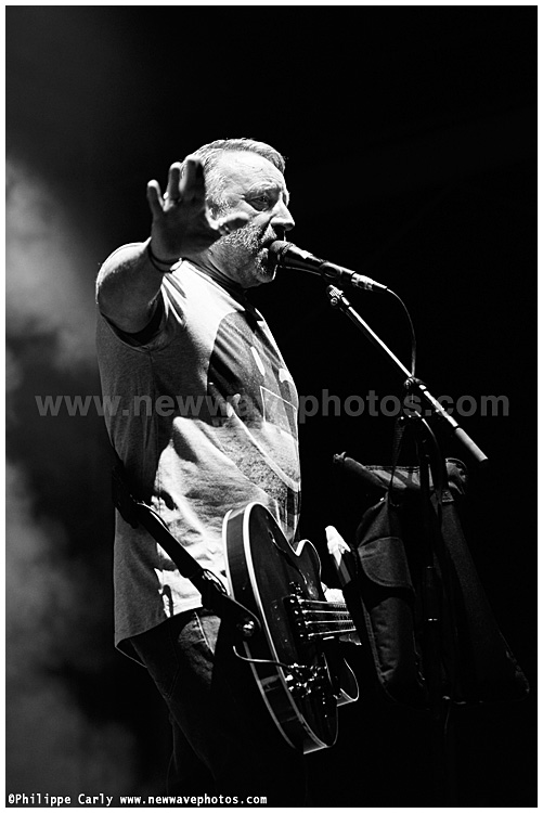 Peter Hook & the Light