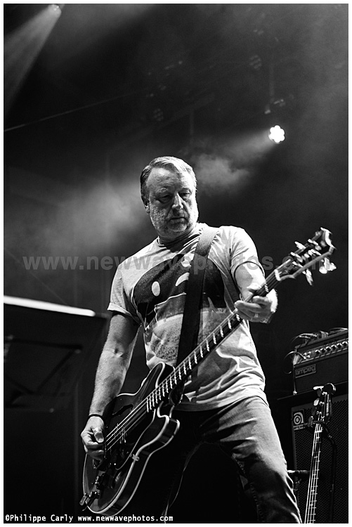 Peter Hook & the Light